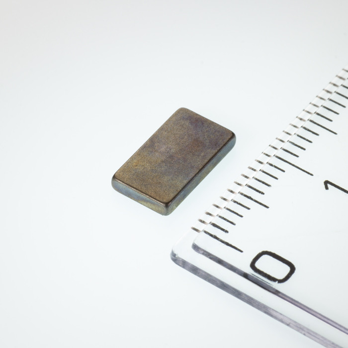 Neodímium hasáb mágnes 10x5,5x1,5 P 80 °C, VMM8-N45