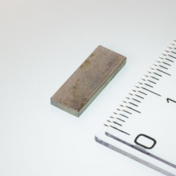 Neodímium hasáb mágnes 15x5,5x1,5 P 80 °C, VMM8-N45
