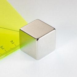 Neodímium hasáb mágnes 20x20x20 N 80 °C, VMM4-N35