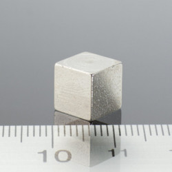 Mágneses lencse kocka alakú 8x8 mm