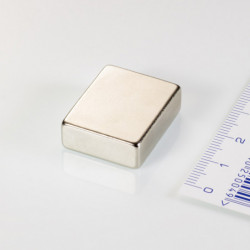 Neodímium hasáb mágnes 25x20x8 N 80 °C, VMM4-N30