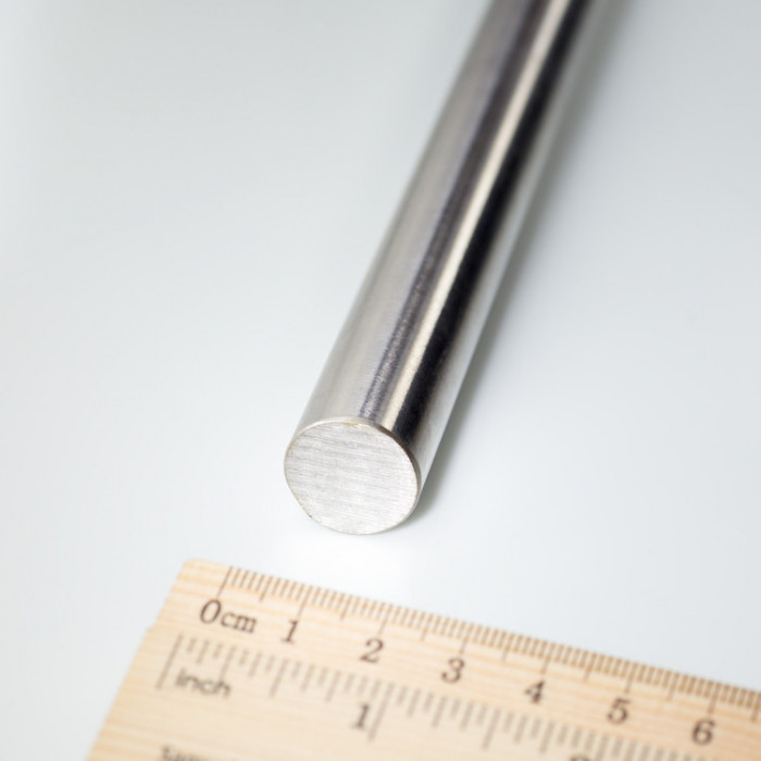 Rozsdamentes acél 1.4301 -   köracél, átmérő 18 mm, hosszúság 1 m