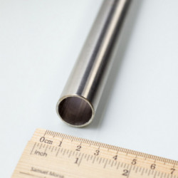 Rozsdamentes hegesztett acélcső átmérő 22 x 1,5 mm, hosszúság 1 m - 1,4301