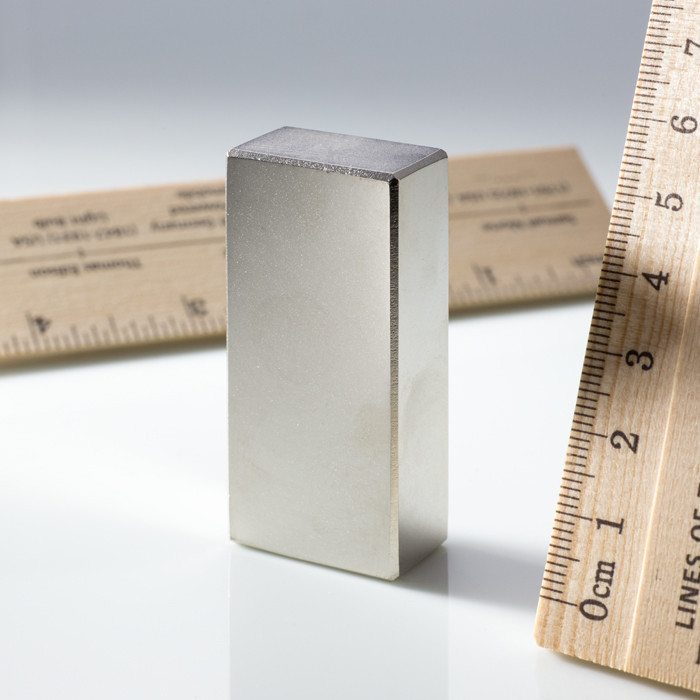 Neodímium hasáb mágnes 55x25x15 N 80 °C, VMM4-N35