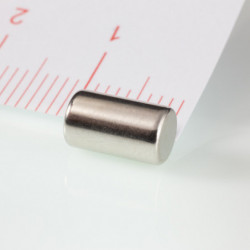 Neodímium henger mágnes ø5x8,47 N 80 °C, VMM8-N45