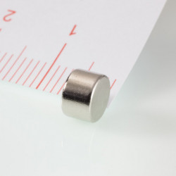 Neodímium henger mágnes ø6,1x4 N 80 °C, VMM4-N35
